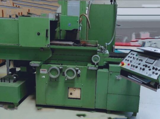 बिक्री के लिए: सरफेस ग्राइंडिंग मशीन Stöckel FX 60/30 SPS – उत्कृष्ट स्थिति में**