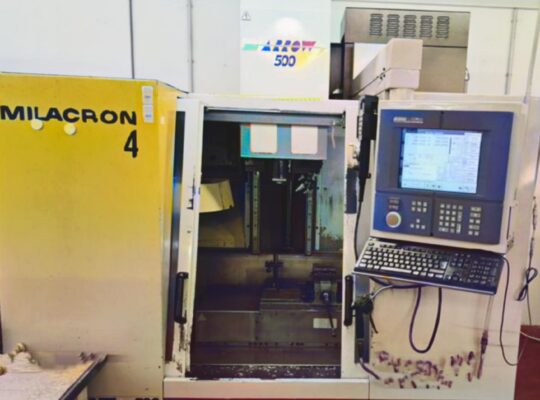 वर्टिकल मशीनिंग सेंटर CINCINNATI Arrow 500 — 1995 | A2100, 6000 rpm